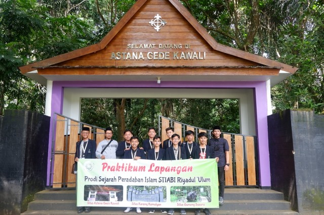 Perluas Wawasan, Prodi SPI Semester 1 STIABI Lakukan Praktikum Ke Tiga Situs Sejarah di Ciamis, Jawa Barat